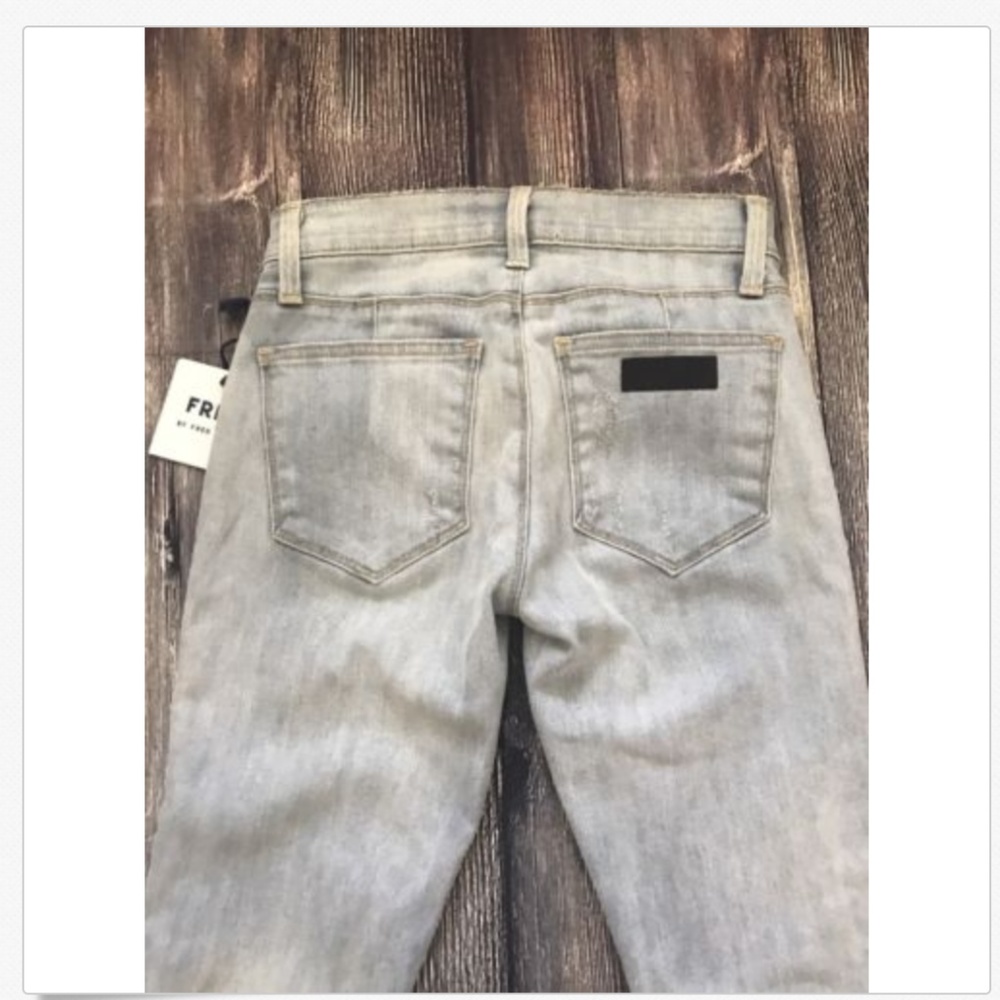 Fred by Fred Segal | Distressed Cloud Skinny Jeans - Picture 4 of 7